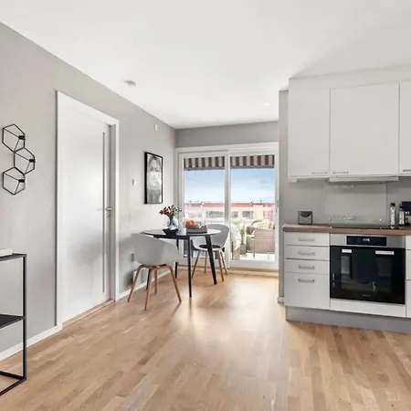 Nydelig 3-roms Pa Torshov *